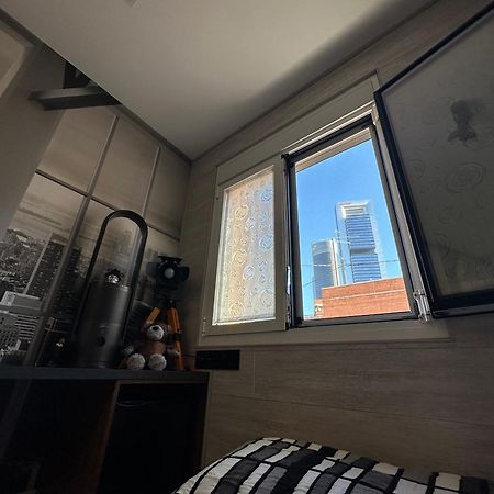 Habitacion New York - 5 Torres Мадрид Экстерьер фото